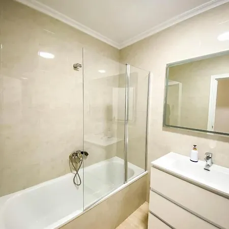 Residencial Leyra, Piso Centrico De 6 Habitaciones, 8 Camas Salamanca Exterior photo